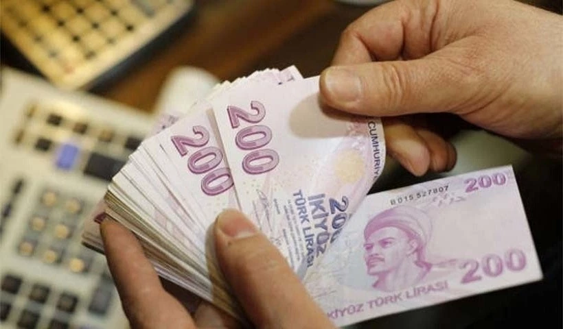 Τρέχουν και δεν φτάνουν: Στο «κόκκινο» μεγάλες επιχειρήσεις στην Τουρκία – Τις «πήρε μπάλα» η κατρακύλα της λίρας